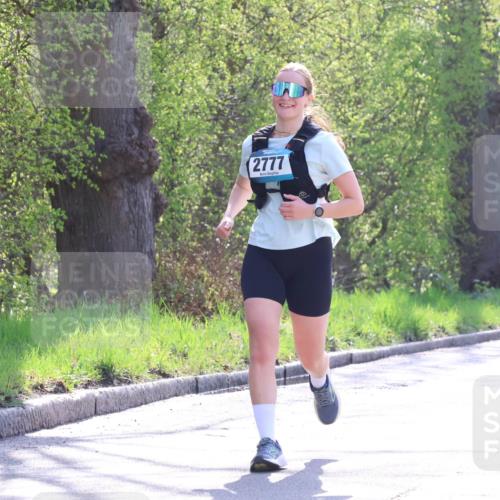 12.04.2026 - 45. Internationalen Wilhelmsburger Insellauf Yannick Fuchs http://msf.ph/oto/9496983 12.04.2026 10:53:51 Laufen 2777, 266 meine-sportfotos.de