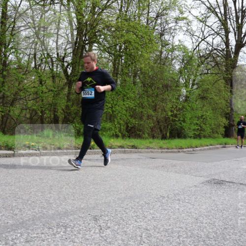 12.04.2026 - 45. Internationalen Wilhelmsburger Insellauf Yannick Fuchs http://msf.ph/oto/9496995 12.04.2026 13:08:46 Laufen 5552 meine-sportfotos.de