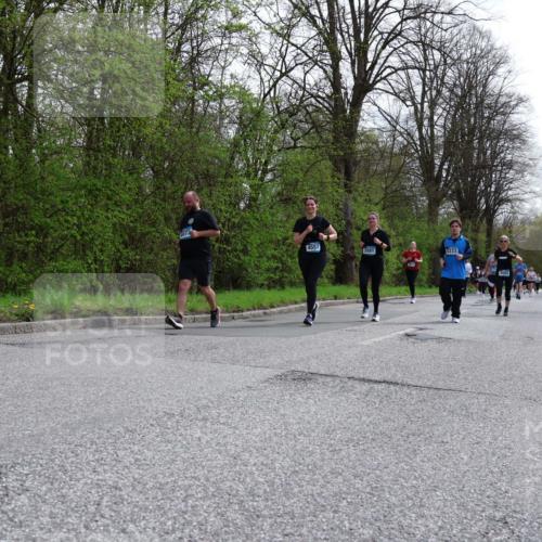 12.04.2026 - 45. Internationalen Wilhelmsburger Insellauf Yannick Fuchs http://msf.ph/oto/9497030 12.04.2026 13:08:50 Laufen 4557, 3581, 5223 meine-sportfotos.de