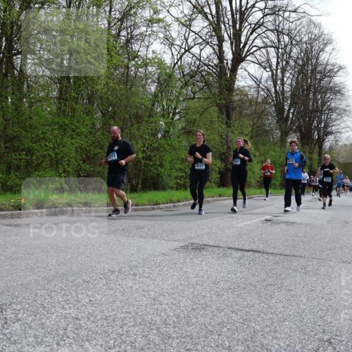 12.04.2026 - 45. Internationalen Wilhelmsburger Insellauf Yannick Fuchs http://msf.ph/oto/9497032 12.04.2026 13:08:50 Laufen 4073, 4557, 3581, 5223, 4593 meine-sportfotos.de
