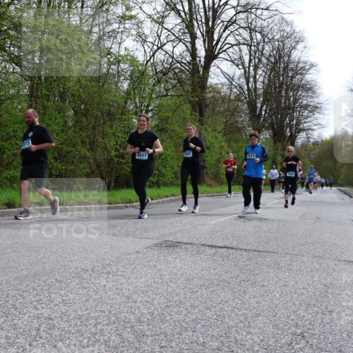 12.04.2026 - 45. Internationalen Wilhelmsburger Insellauf Yannick Fuchs http://msf.ph/oto/9497040 12.04.2026 13:08:51 Laufen 073, 4557, 3581, 5223 meine-sportfotos.de