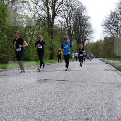 12.04.2026 - 45. Internationalen Wilhelmsburger Insellauf Yannick Fuchs http://msf.ph/oto/9497045 12.04.2026 13:08:51 Laufen 3581, 4557, 5223, 4593 meine-sportfotos.de