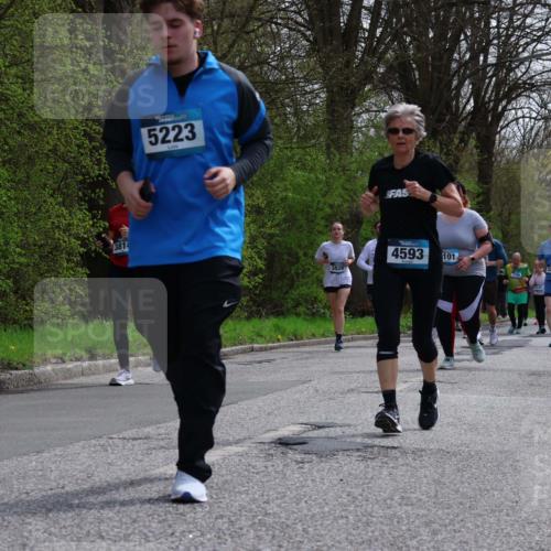 12.04.2026 - 45. Internationalen Wilhelmsburger Insellauf Yannick Fuchs http://msf.ph/oto/9497055 12.04.2026 13:08:52 Laufen 5223, 3826, 4593, 101, 2764, 3122, 3235 meine-sportfotos.de