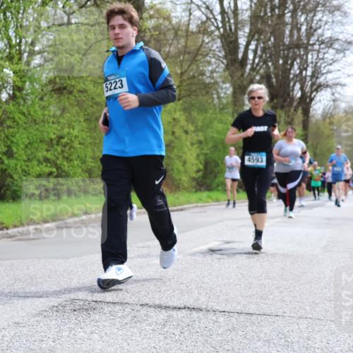 12.04.2026 - 45. Internationalen Wilhelmsburger Insellauf Yannick Fuchs http://msf.ph/oto/9497059 12.04.2026 13:08:52 Laufen 5223, 4593 meine-sportfotos.de