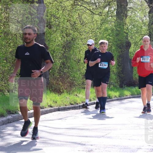 12.04.2026 - 45. Internationalen Wilhelmsburger Insellauf Yannick Fuchs http://msf.ph/oto/9497108 12.04.2026 10:54:05 Laufen 4334, 3517, 528, 266 meine-sportfotos.de