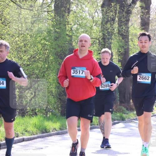 12.04.2026 - 45. Internationalen Wilhelmsburger Insellauf Yannick Fuchs http://msf.ph/oto/9497114 12.04.2026 10:54:06 Laufen 4334, 3517, 5285, 0000, 0, 3549 meine-sportfotos.de