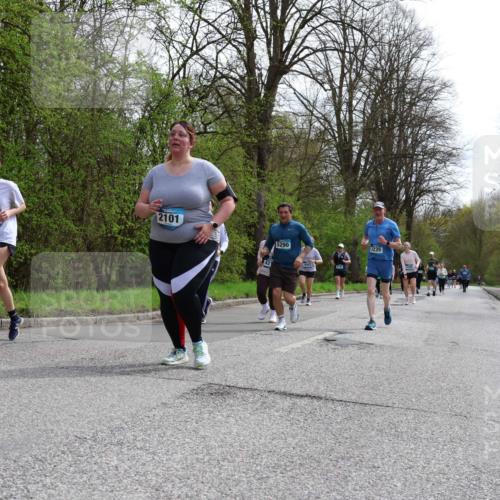12.04.2026 - 45. Internationalen Wilhelmsburger Insellauf Yannick Fuchs http://msf.ph/oto/9497123 12.04.2026 13:08:58 Laufen 2101, 3826, 421, 5290, 1235 meine-sportfotos.de