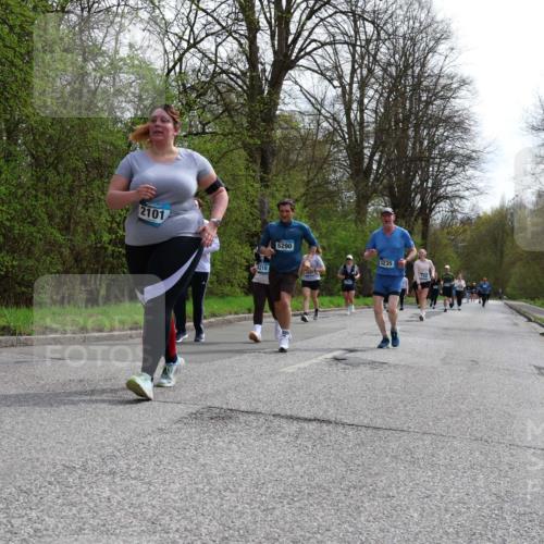 12.04.2026 - 45. Internationalen Wilhelmsburger Insellauf Yannick Fuchs http://msf.ph/oto/9497125 12.04.2026 13:08:58 Laufen 3820, 2101, 4210, 5290, 3235 meine-sportfotos.de