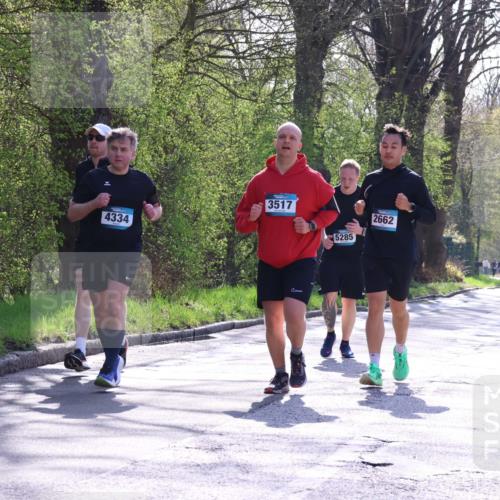 12.04.2026 - 45. Internationalen Wilhelmsburger Insellauf Yannick Fuchs http://msf.ph/oto/9497128 12.04.2026 10:54:07 Laufen 4334, 3517, 5285, 0000 meine-sportfotos.de