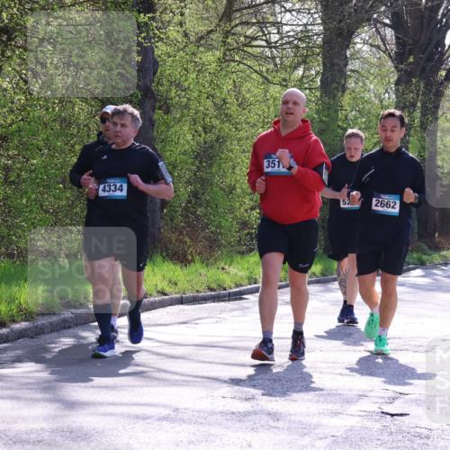 12.04.2026 - 45. Internationalen Wilhelmsburger Insellauf Yannick Fuchs http://msf.ph/oto/9497133 12.04.2026 10:54:08 Laufen 4334, 351, 52, 0000 meine-sportfotos.de