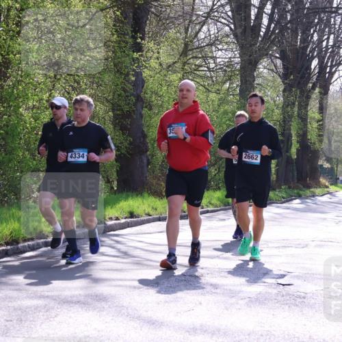 12.04.2026 - 45. Internationalen Wilhelmsburger Insellauf Yannick Fuchs http://msf.ph/oto/9497138 12.04.2026 10:54:09 Laufen 4334, 35, 0000 meine-sportfotos.de