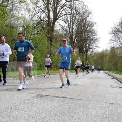 12.04.2026 - 45. Internationalen Wilhelmsburger Insellauf Yannick Fuchs http://msf.ph/oto/9497140 12.04.2026 13:09:00 Laufen 3057, 5290, 4047, 3235, 4350 meine-sportfotos.de