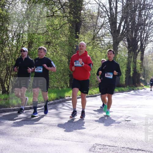 12.04.2026 - 45. Internationalen Wilhelmsburger Insellauf Yannick Fuchs http://msf.ph/oto/9497147 12.04.2026 10:54:09 Laufen 4334, 351, 0000 meine-sportfotos.de