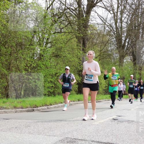 12.04.2026 - 45. Internationalen Wilhelmsburger Insellauf Yannick Fuchs http://msf.ph/oto/9497174 12.04.2026 13:09:03 Laufen 3730, 4358, 2766, 3122, 3872, 4442 meine-sportfotos.de
