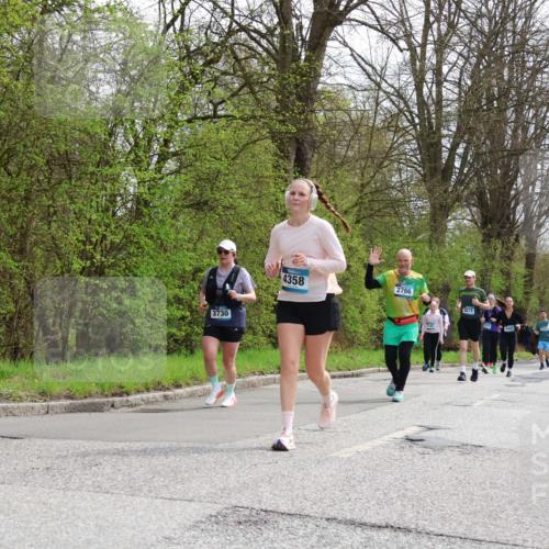 12.04.2026 - 45. Internationalen Wilhelmsburger Insellauf Yannick Fuchs http://msf.ph/oto/9497176 12.04.2026 13:09:03 Laufen 3730, 4358, 2766, 3872, 4442 meine-sportfotos.de