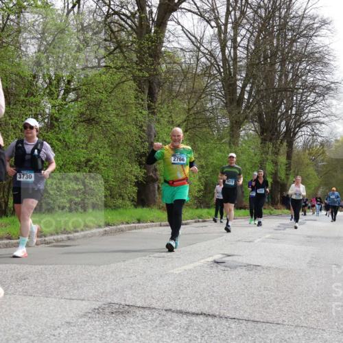 12.04.2026 - 45. Internationalen Wilhelmsburger Insellauf Yannick Fuchs http://msf.ph/oto/9497187 12.04.2026 13:09:04 Laufen 4358, 3730, 2766, 3872, 4442, 471, 4443 meine-sportfotos.de