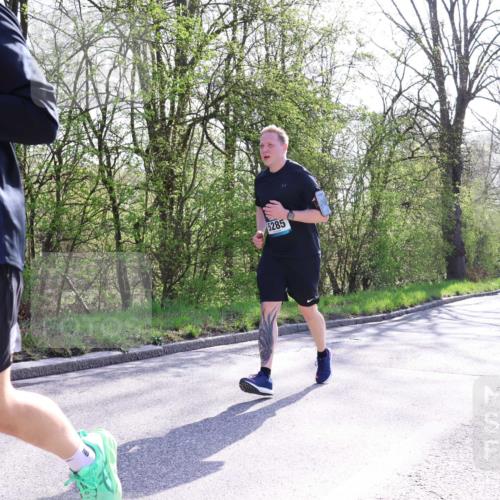 12.04.2026 - 45. Internationalen Wilhelmsburger Insellauf Yannick Fuchs http://msf.ph/oto/9497190 12.04.2026 10:54:13 Laufen 562, 5285 meine-sportfotos.de