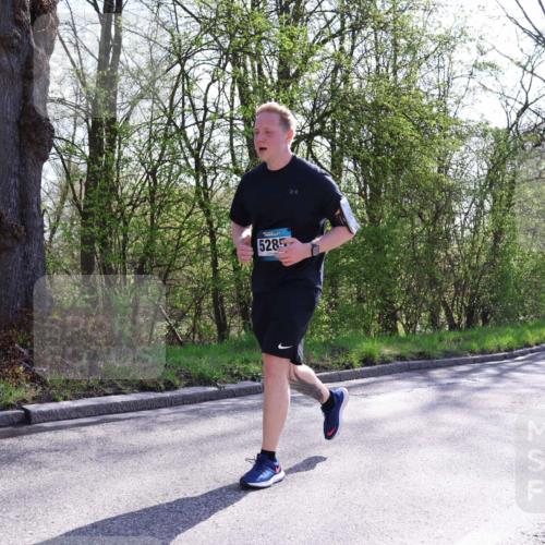 12.04.2026 - 45. Internationalen Wilhelmsburger Insellauf Yannick Fuchs http://msf.ph/oto/9497196 12.04.2026 10:54:14 Laufen 5285 meine-sportfotos.de