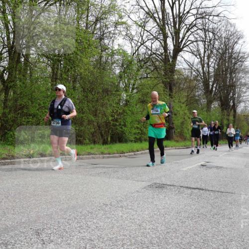 12.04.2026 - 45. Internationalen Wilhelmsburger Insellauf Yannick Fuchs http://msf.ph/oto/9497201 12.04.2026 13:09:05 Laufen 3730, 2766, 3872 meine-sportfotos.de