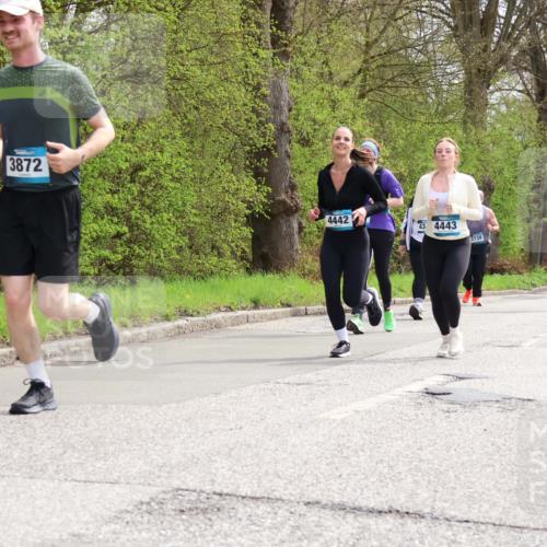 12.04.2026 - 45. Internationalen Wilhelmsburger Insellauf Yannick Fuchs http://msf.ph/oto/9497221 12.04.2026 13:09:08 Laufen 3872, 4442, 43, 4443, 2332, 3739 meine-sportfotos.de