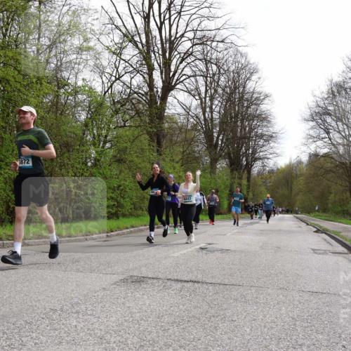 12.04.2026 - 45. Internationalen Wilhelmsburger Insellauf Yannick Fuchs http://msf.ph/oto/9497229 12.04.2026 13:09:08 Laufen 3872, 4443 meine-sportfotos.de