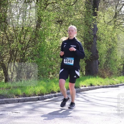 12.04.2026 - 45. Internationalen Wilhelmsburger Insellauf Yannick Fuchs http://msf.ph/oto/9497230 12.04.2026 10:54:23 Laufen 8, 3342 meine-sportfotos.de