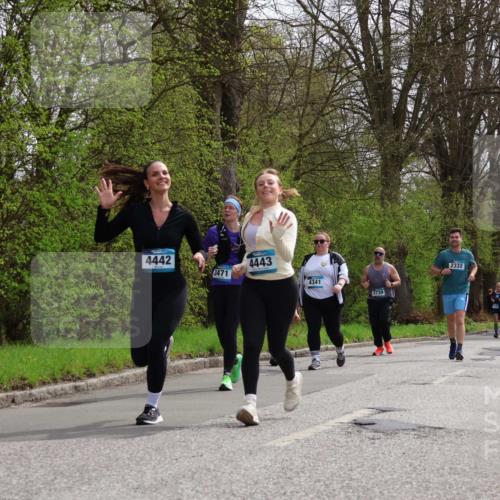 12.04.2026 - 45. Internationalen Wilhelmsburger Insellauf Yannick Fuchs http://msf.ph/oto/9497236 12.04.2026 13:09:09 Laufen 4442, 3471, 4443, 4341, 3739, 2332, 2290 meine-sportfotos.de
