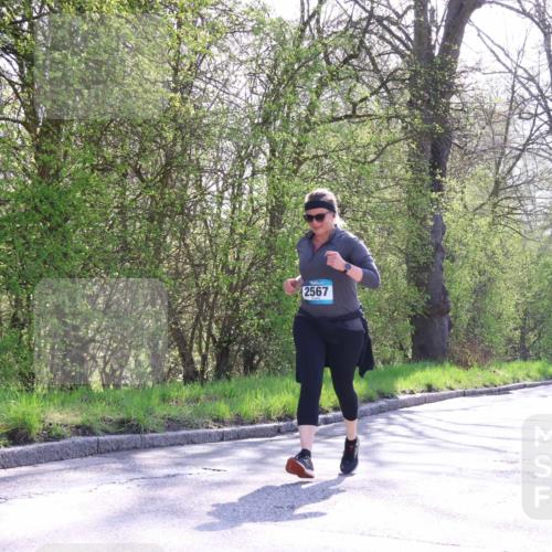 12.04.2026 - 45. Internationalen Wilhelmsburger Insellauf Yannick Fuchs http://msf.ph/oto/9497271 12.04.2026 10:54:29 Laufen 2567, 3920 meine-sportfotos.de