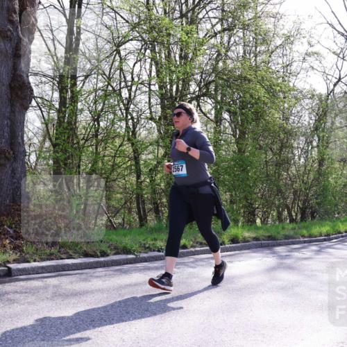 12.04.2026 - 45. Internationalen Wilhelmsburger Insellauf Yannick Fuchs http://msf.ph/oto/9497285 12.04.2026 10:54:30 Laufen 2567, 3920 meine-sportfotos.de