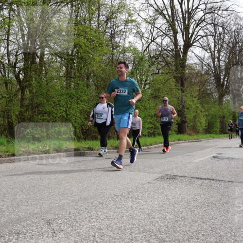 12.04.2026 - 45. Internationalen Wilhelmsburger Insellauf Yannick Fuchs http://msf.ph/oto/9497292 12.04.2026 13:09:14 Laufen 2332, 4341, 3122, 3739, 2290 meine-sportfotos.de
