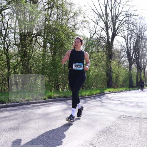 12.04.2026 - 45. Internationalen Wilhelmsburger Insellauf Yannick Fuchs http://msf.ph/oto/9497309 12.04.2026 10:54:32 Laufen 3920 meine-sportfotos.de