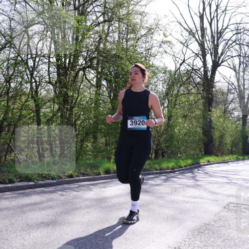 12.04.2026 - 45. Internationalen Wilhelmsburger Insellauf Yannick Fuchs http://msf.ph/oto/9497312 12.04.2026 10:54:32 Laufen 3920 meine-sportfotos.de