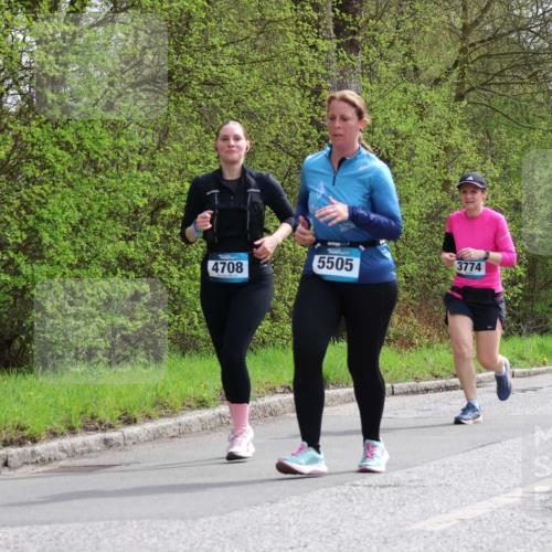 12.04.2026 - 45. Internationalen Wilhelmsburger Insellauf Yannick Fuchs http://msf.ph/oto/9497363 12.04.2026 13:09:23 Laufen 4708, 5505, 3774 meine-sportfotos.de