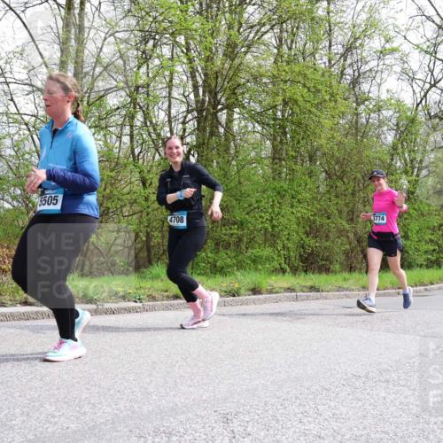 12.04.2026 - 45. Internationalen Wilhelmsburger Insellauf Yannick Fuchs http://msf.ph/oto/9497390 12.04.2026 13:09:26 Laufen 5505, 4708, 3774 meine-sportfotos.de