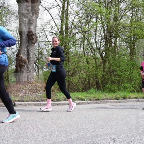 12.04.2026 - 45. Internationalen Wilhelmsburger Insellauf Yannick Fuchs http://msf.ph/oto/9497397 12.04.2026 13:09:27 Laufen 05, 4708, 3774 meine-sportfotos.de