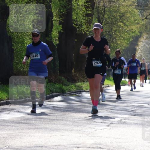 12.04.2026 - 45. Internationalen Wilhelmsburger Insellauf Yannick Fuchs http://msf.ph/oto/9497400 12.04.2026 10:54:53 Laufen 3740, 2924, 3333, 4977 meine-sportfotos.de