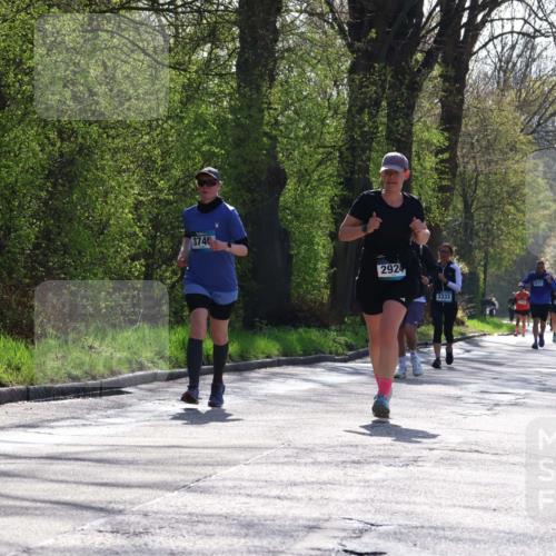 12.04.2026 - 45. Internationalen Wilhelmsburger Insellauf Yannick Fuchs http://msf.ph/oto/9497415 12.04.2026 10:54:56 Laufen 3740, 2924, 3333, 4977 meine-sportfotos.de