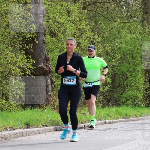 12.04.2026 - 45. Internationalen Wilhelmsburger Insellauf Yannick Fuchs http://msf.ph/oto/9497416 12.04.2026 13:09:34 Laufen 5632, 2145, 5209, 5297 meine-sportfotos.de