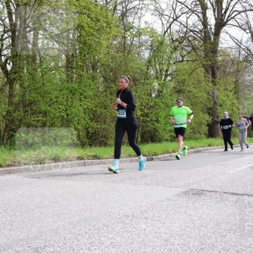 12.04.2026 - 45. Internationalen Wilhelmsburger Insellauf Yannick Fuchs http://msf.ph/oto/9497433 12.04.2026 13:09:37 Laufen 5632, 5297, 3720, 5209, 12 meine-sportfotos.de