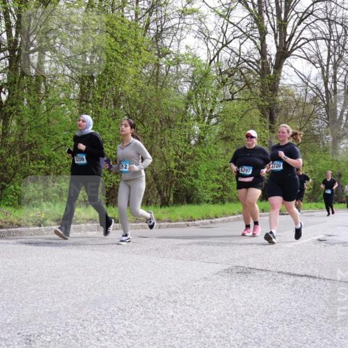 12.04.2026 - 45. Internationalen Wilhelmsburger Insellauf Yannick Fuchs http://msf.ph/oto/9497454 12.04.2026 13:09:41 Laufen 5209, 512, 5297, 3720 meine-sportfotos.de