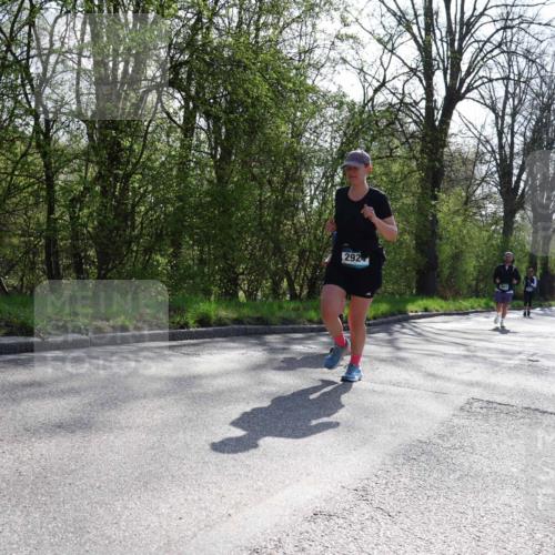 12.04.2026 - 45. Internationalen Wilhelmsburger Insellauf Yannick Fuchs http://msf.ph/oto/9497469 12.04.2026 10:55:00 Laufen 2924 meine-sportfotos.de