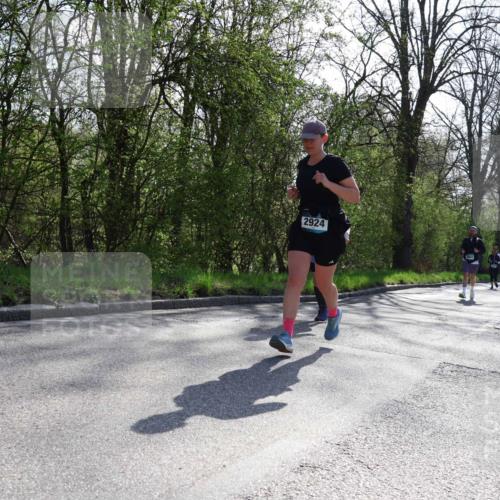 12.04.2026 - 45. Internationalen Wilhelmsburger Insellauf Yannick Fuchs http://msf.ph/oto/9497471 12.04.2026 10:55:01 Laufen 2924 meine-sportfotos.de