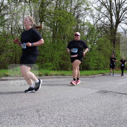 12.04.2026 - 45. Internationalen Wilhelmsburger Insellauf Yannick Fuchs http://msf.ph/oto/9497472 12.04.2026 13:09:42 Laufen 20, 5297 meine-sportfotos.de