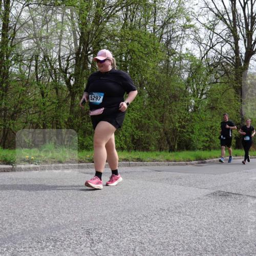 12.04.2026 - 45. Internationalen Wilhelmsburger Insellauf Yannick Fuchs http://msf.ph/oto/9497480 12.04.2026 13:09:43 Laufen 5297, 2111 meine-sportfotos.de