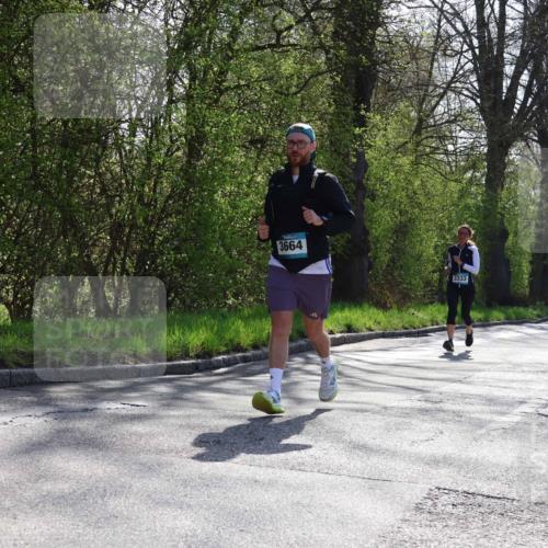 12.04.2026 - 45. Internationalen Wilhelmsburger Insellauf Yannick Fuchs http://msf.ph/oto/9497492 12.04.2026 10:55:03 Laufen 3664, 3333 meine-sportfotos.de