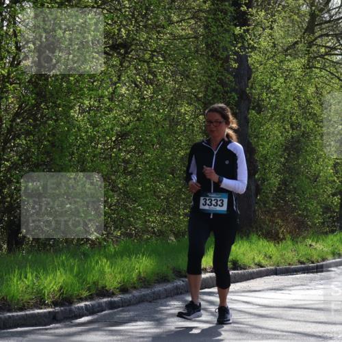12.04.2026 - 45. Internationalen Wilhelmsburger Insellauf Yannick Fuchs http://msf.ph/oto/9497509 12.04.2026 10:55:06 Laufen 3333 meine-sportfotos.de