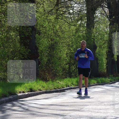 12.04.2026 - 45. Internationalen Wilhelmsburger Insellauf Yannick Fuchs http://msf.ph/oto/9497543 12.04.2026 10:55:10 Laufen 4977, 4949 meine-sportfotos.de