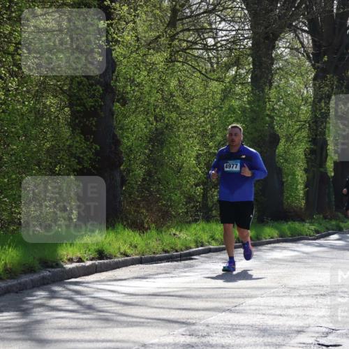 12.04.2026 - 45. Internationalen Wilhelmsburger Insellauf Yannick Fuchs http://msf.ph/oto/9497546 12.04.2026 10:55:10 Laufen 4977, 4949 meine-sportfotos.de