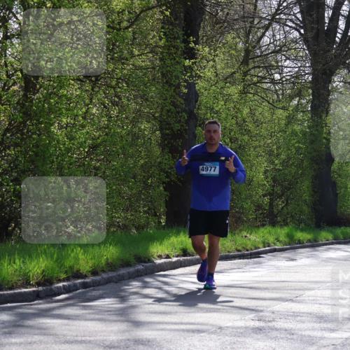 12.04.2026 - 45. Internationalen Wilhelmsburger Insellauf Yannick Fuchs http://msf.ph/oto/9497561 12.04.2026 10:55:12 Laufen 4977, 4949 meine-sportfotos.de