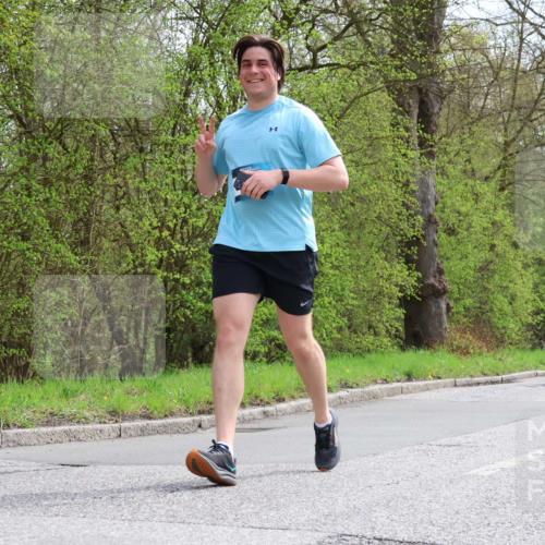 12.04.2026 - 45. Internationalen Wilhelmsburger Insellauf Yannick Fuchs http://msf.ph/oto/9497562 12.04.2026 13:09:52 Laufen 8 meine-sportfotos.de